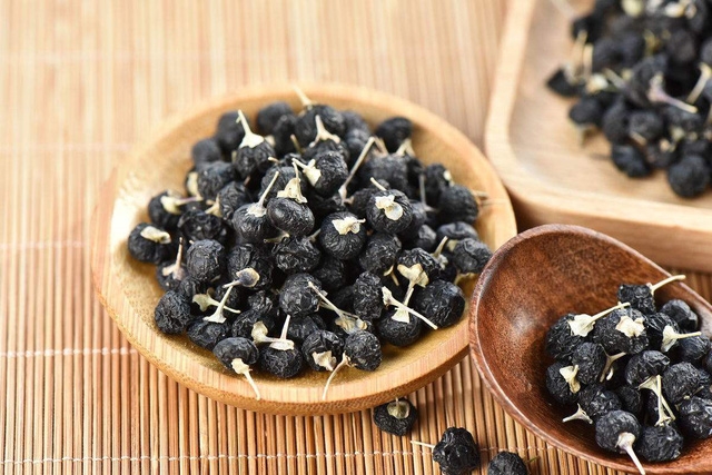 Kỷ tử đen - ảnh tham khảo